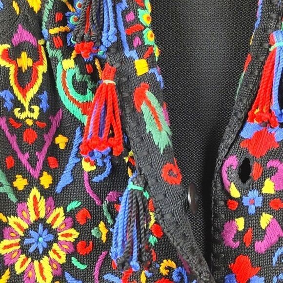 Michael Simon Embroidered Collared Cardigan with Tassels 1992 Vintage - Picture 11 of 13